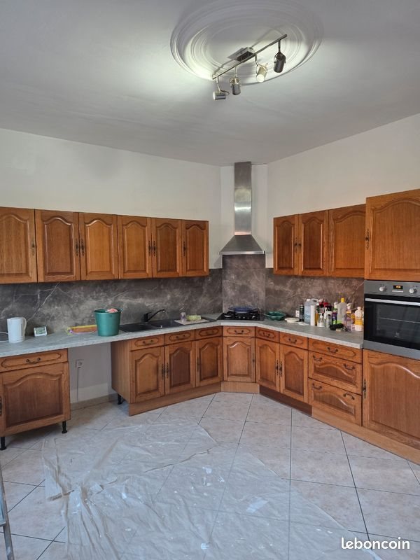 Maison à louer, 130m², Fressies