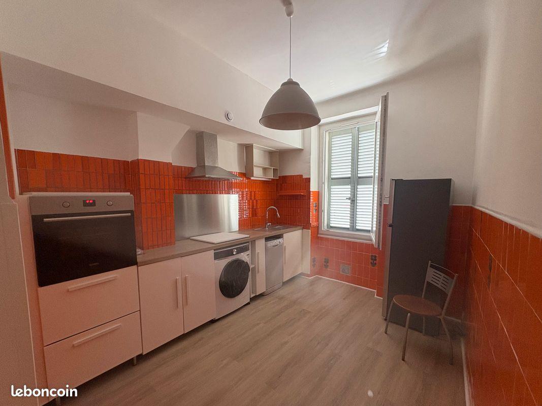 Appartement à louer, 53m², Toulon