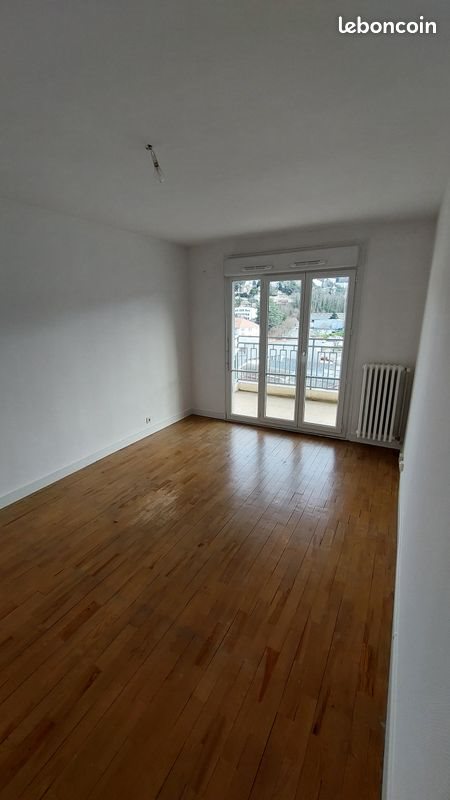 Appartement à louer, 49m², Saint-Etienne