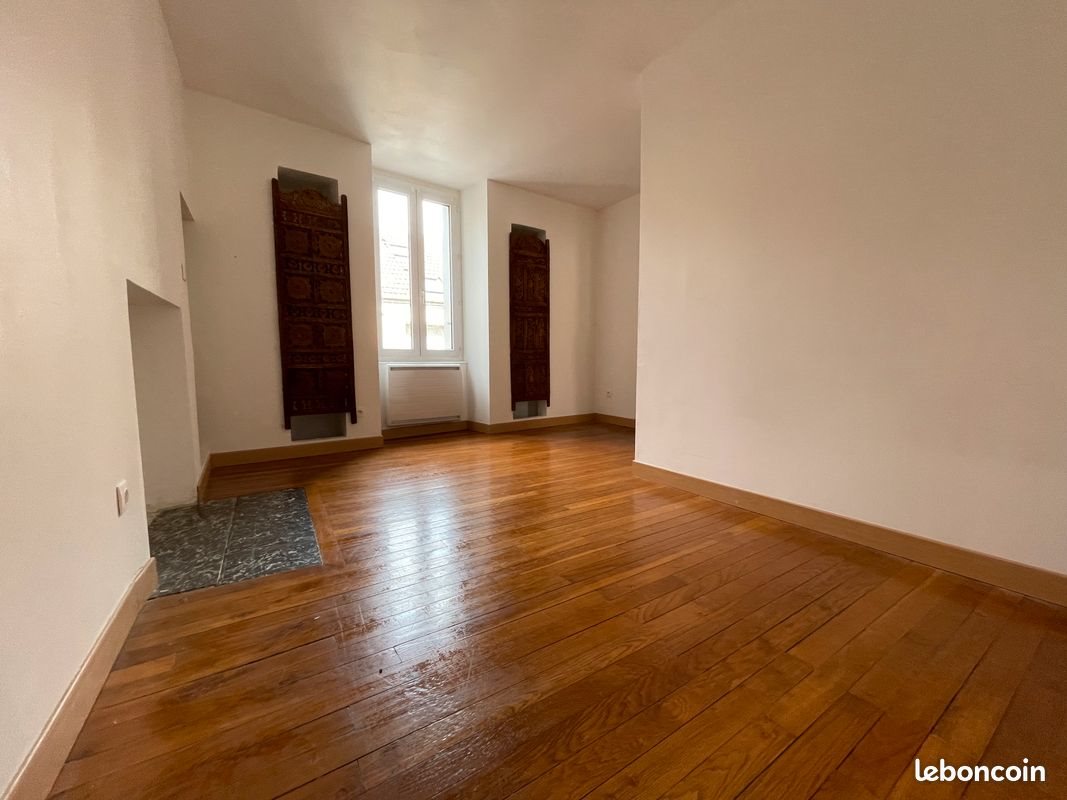 Appartement à louer, 55m², Avallon