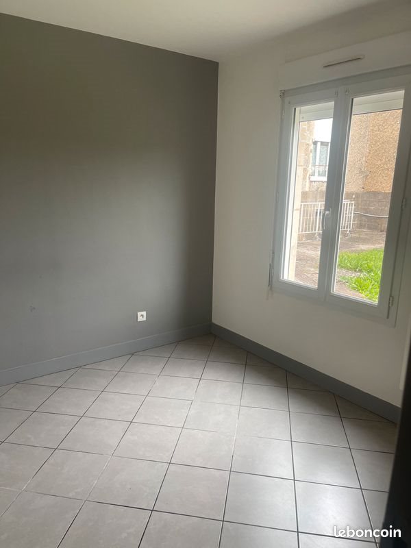 Appartement à louer, 50m², Lusignan