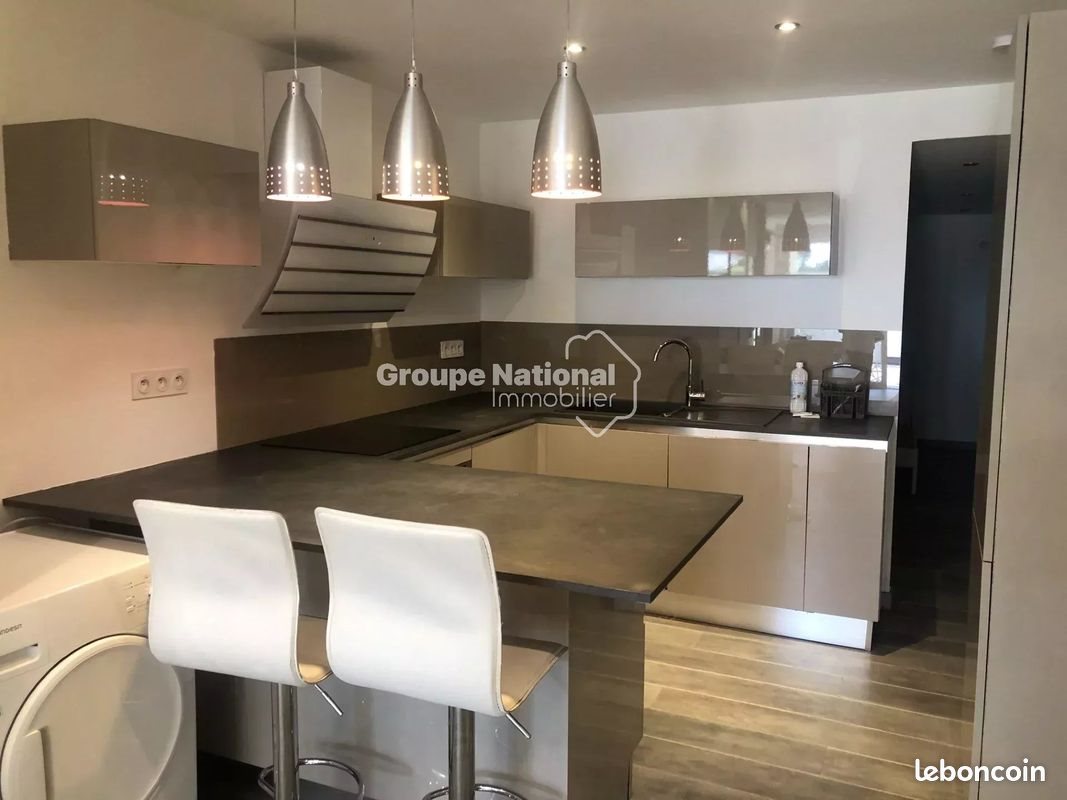 Appartement à louer, 50m², Sanary-sur-Mer