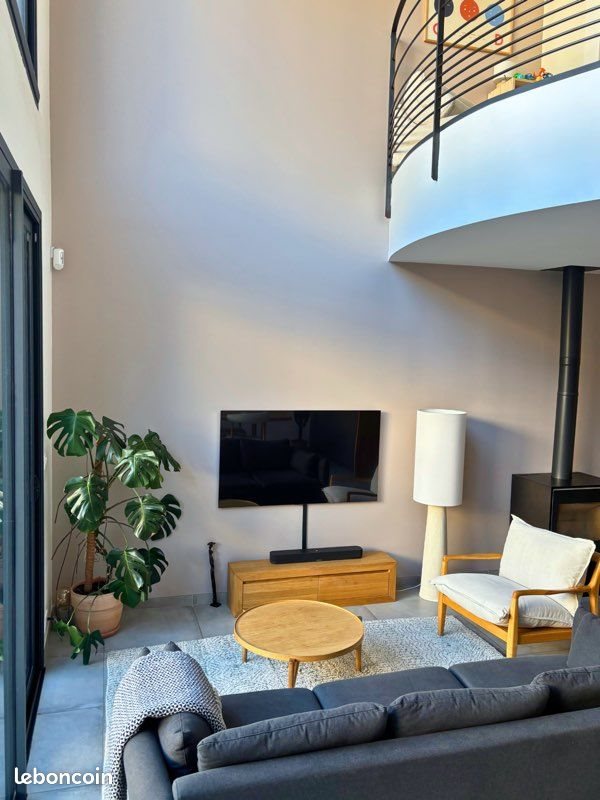 Maison à louer, 166m², Marseille 5ème