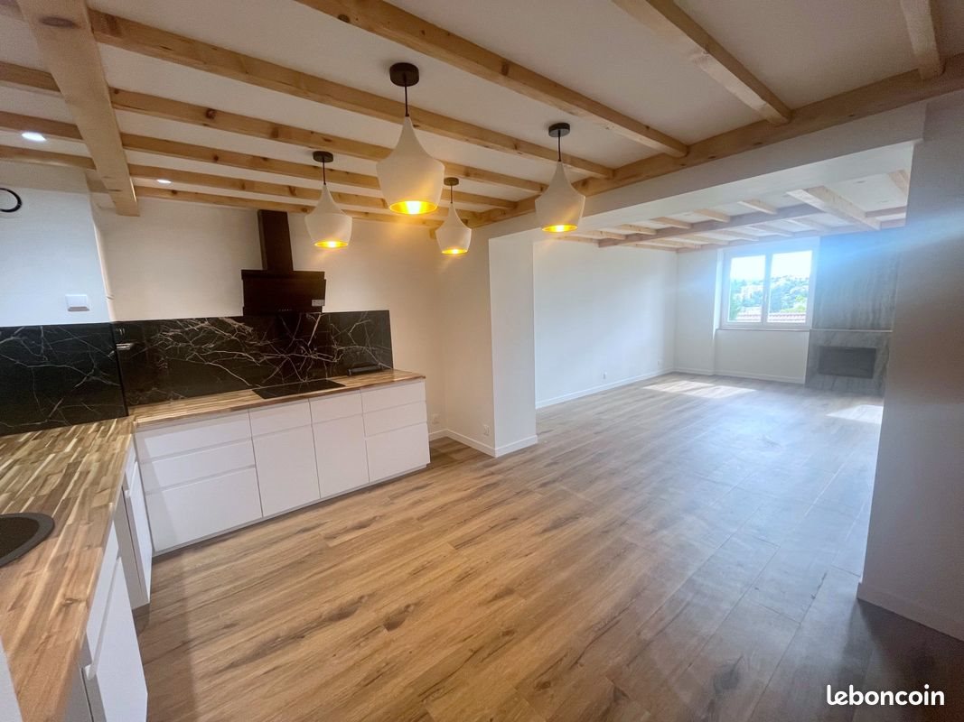 Appartement à louer, 83m², Saint-Etienne