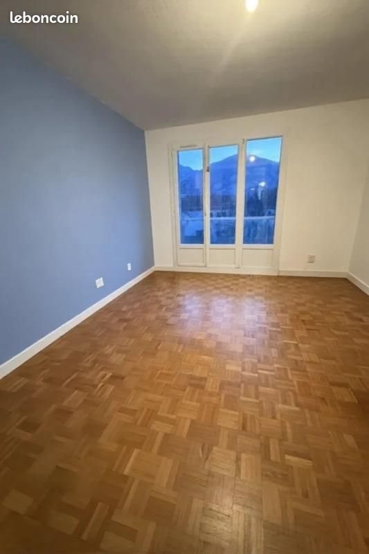 Appartement à louer, 60m², Saint-Egrève