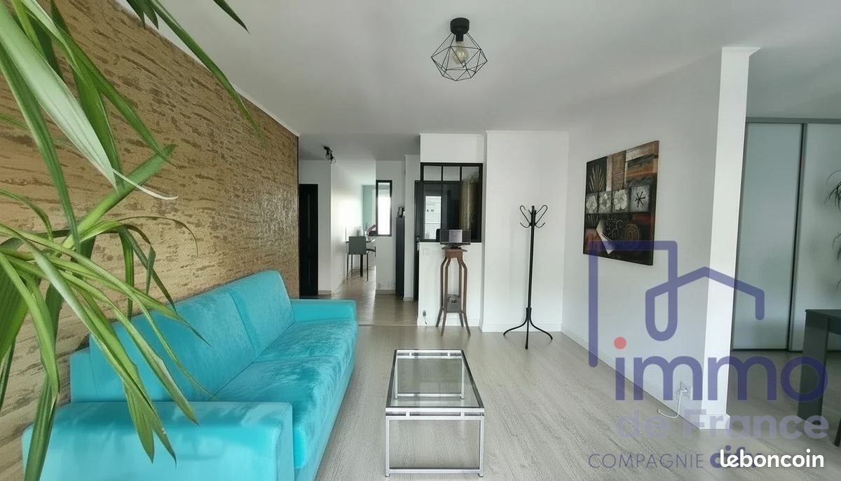 Appartement à vendre, 73m², Saint-Genest-Lerpt