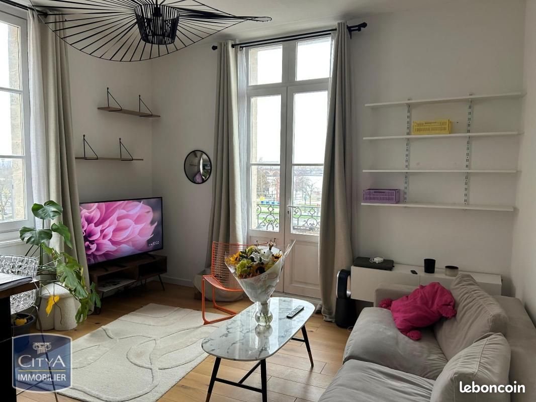 Appartement à louer, 39m², Bordeaux