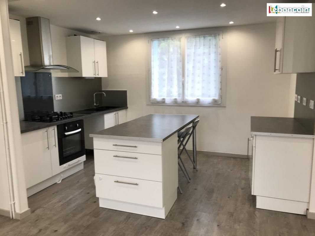 Appartement à louer, 82m², Pouzac