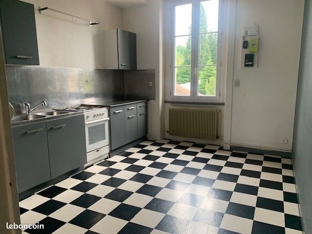 Appartement à louer, 83m², Le Chambon-Feugerolles