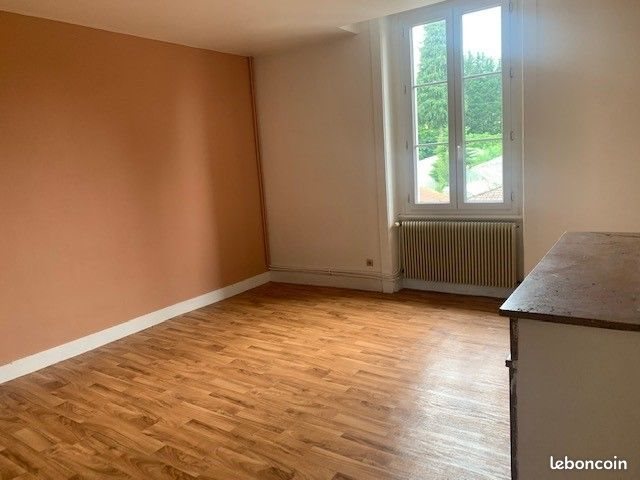 Appartement à louer, 83m², Le Chambon-Feugerolles