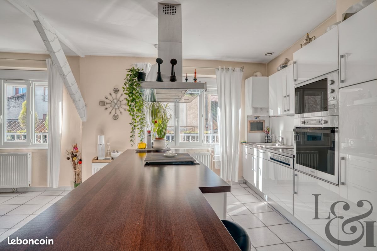 Maison à vendre, 114m², Sainte-Livrade-sur-Lot