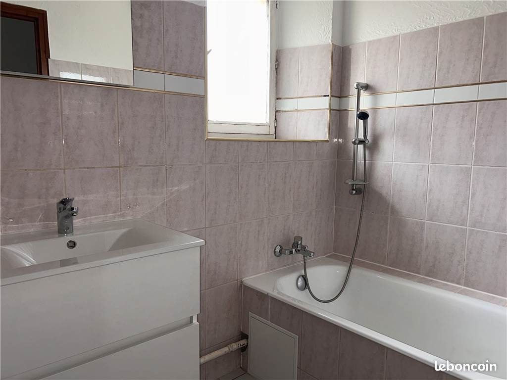 Appartement à louer, 58m², Vaison-la-Romaine