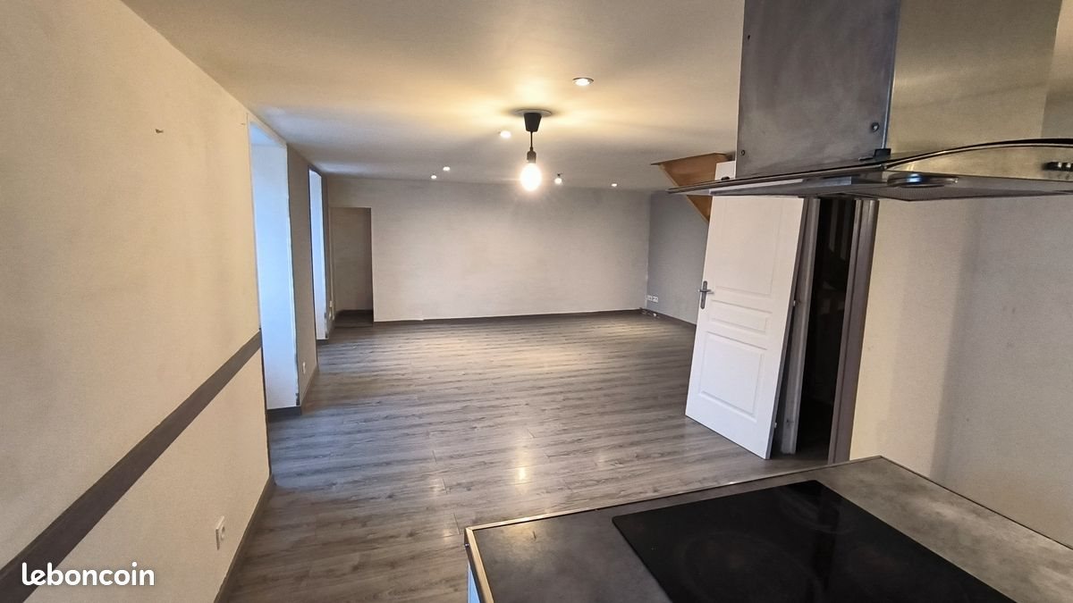 Appartement à louer, 85m², Rosporden