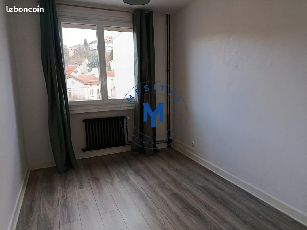 Appartement à louer, 59m², Unieux