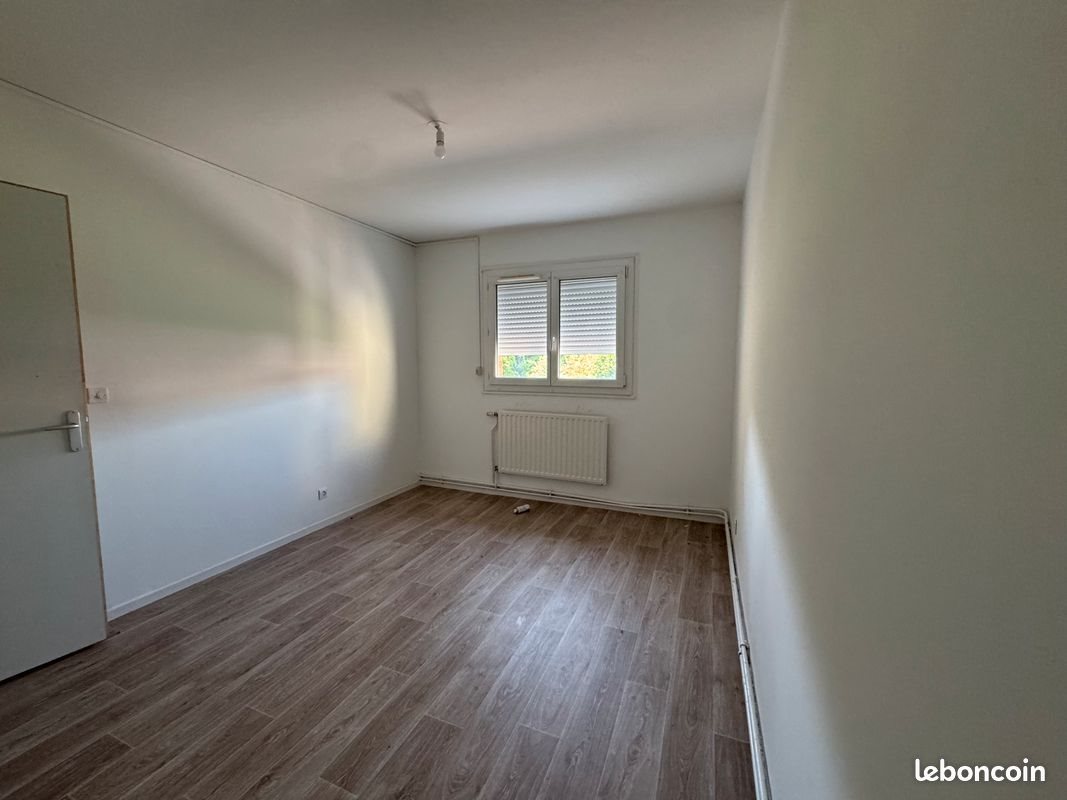 Appartement à louer, 76m², Barlin