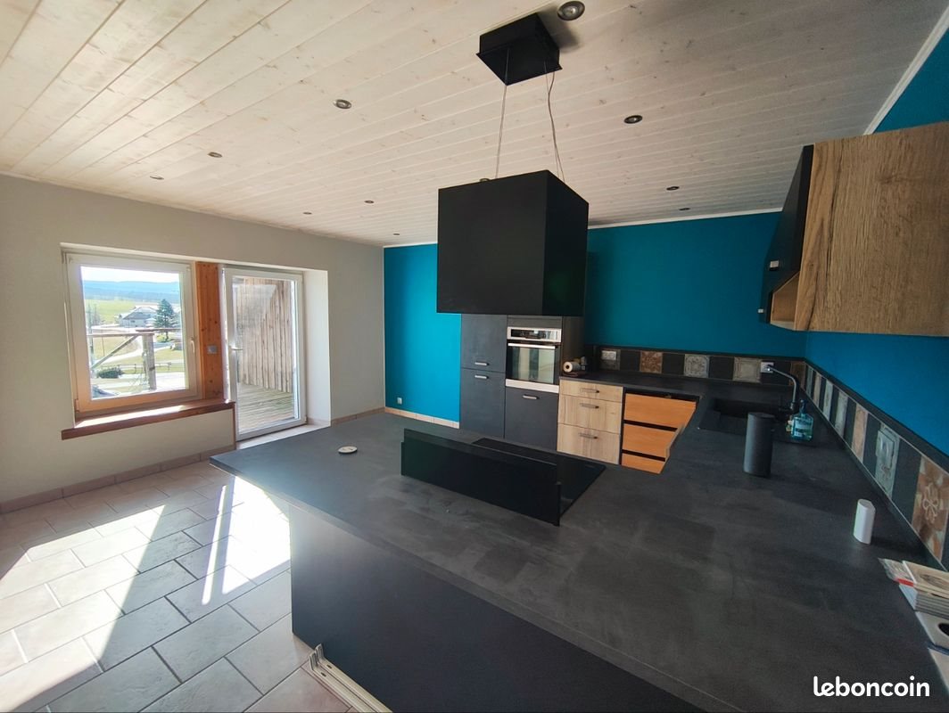 Appartement à louer, 117m², Bugny