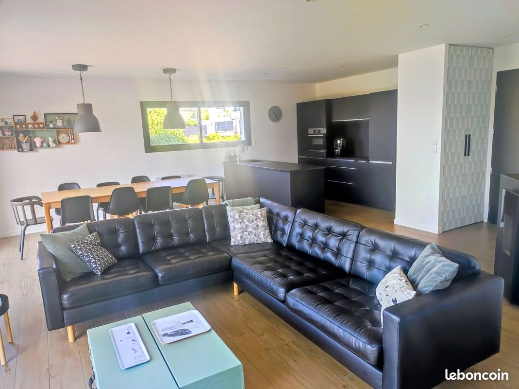 Maison à louer, 108m², Cublize