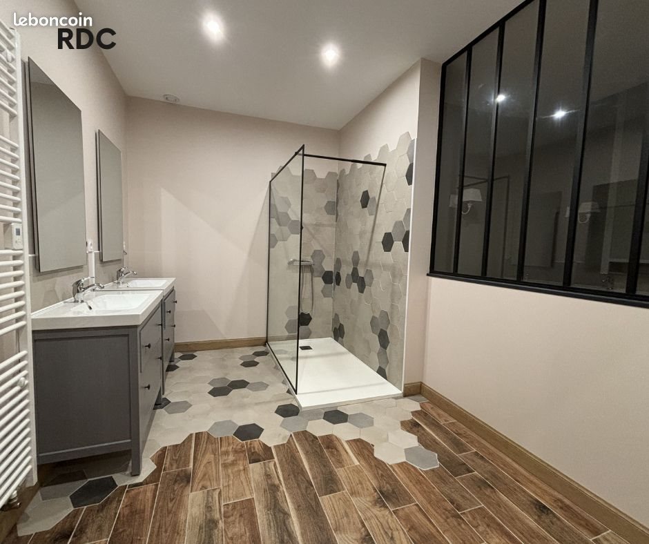 Appartement à vendre, 355m², Saint-Amand-Montrond