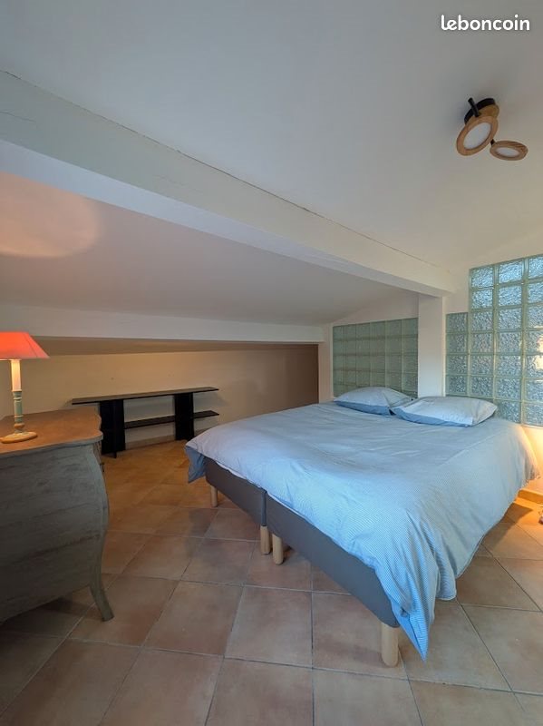 Appartement à louer, 25m², Venelles