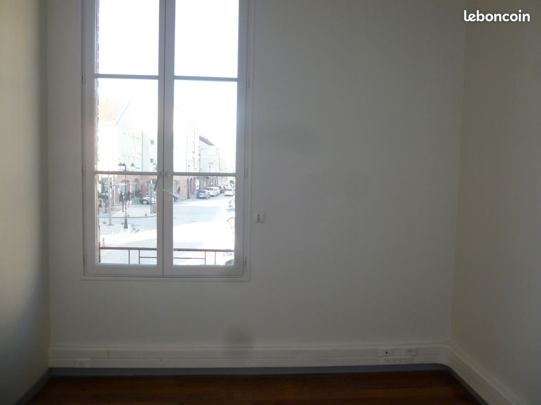 Appartement à louer, 60m², Ay