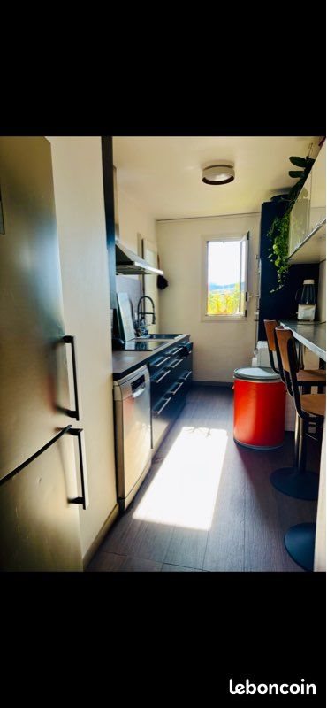 Appartement à louer, 64m², Marseille 8ème