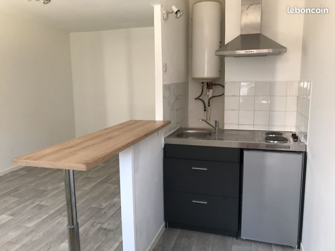Appartement à louer, 28m², Marseille 5ème