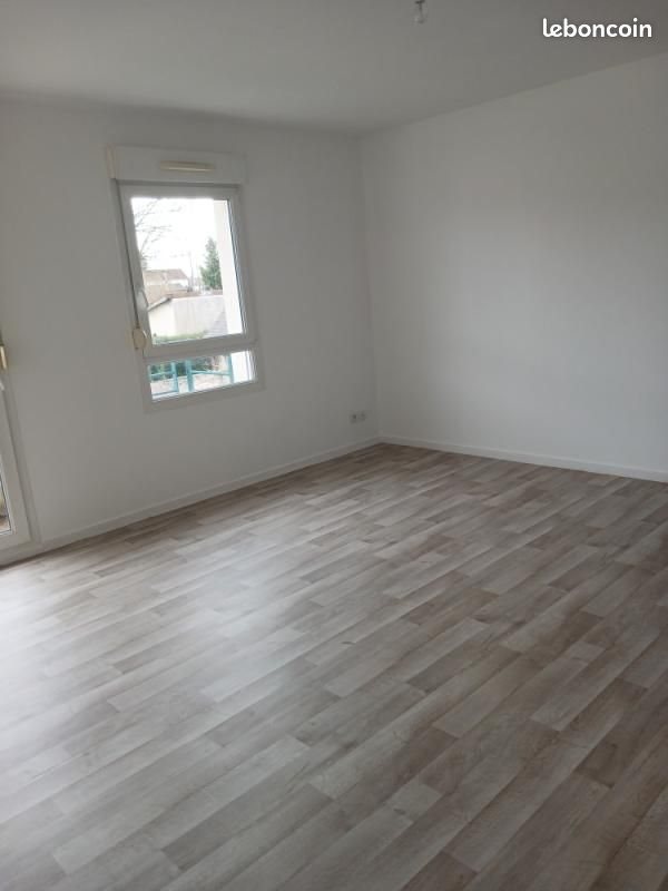 Appartement à louer, 63m², Saint-Julien-les-Villas