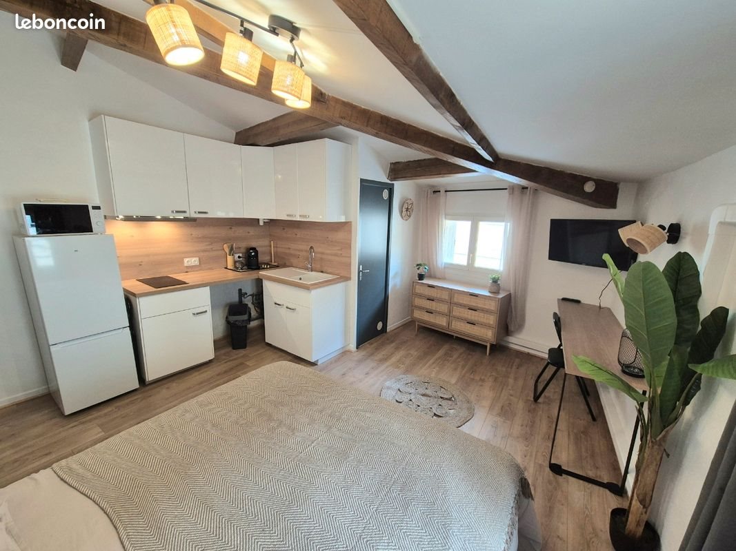 Appartement à louer, 20m², L'Isle-sur-la-Sorgue