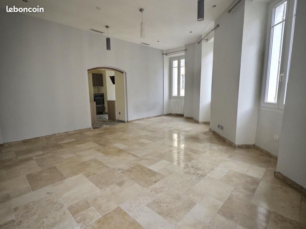 Appartement à louer, 75m², Marseille 2ème