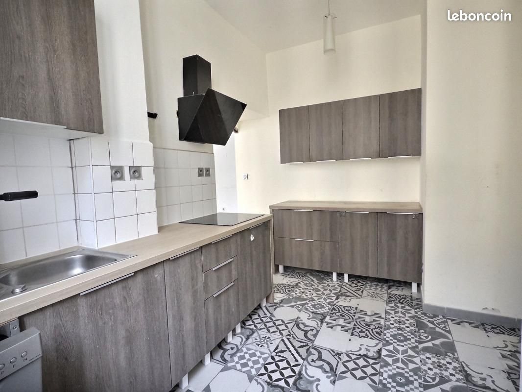 Appartement à louer, 75m², Marseille 2ème