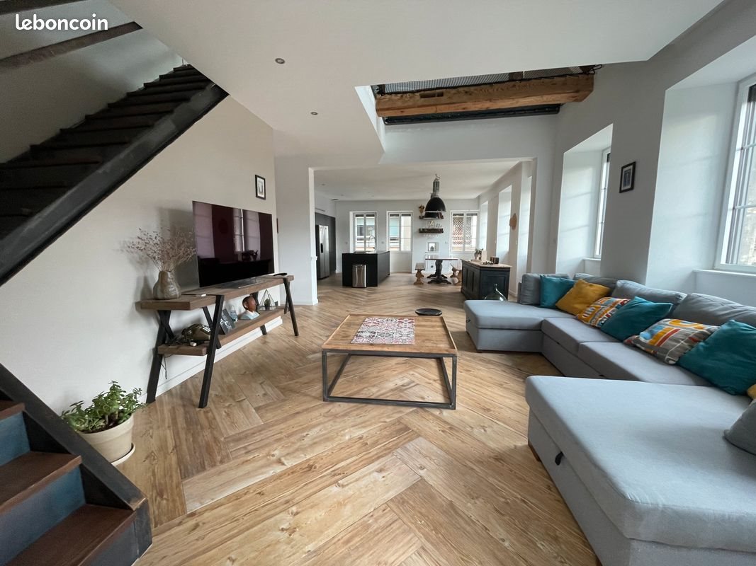 Appartement à louer, 145m², Pontarlier