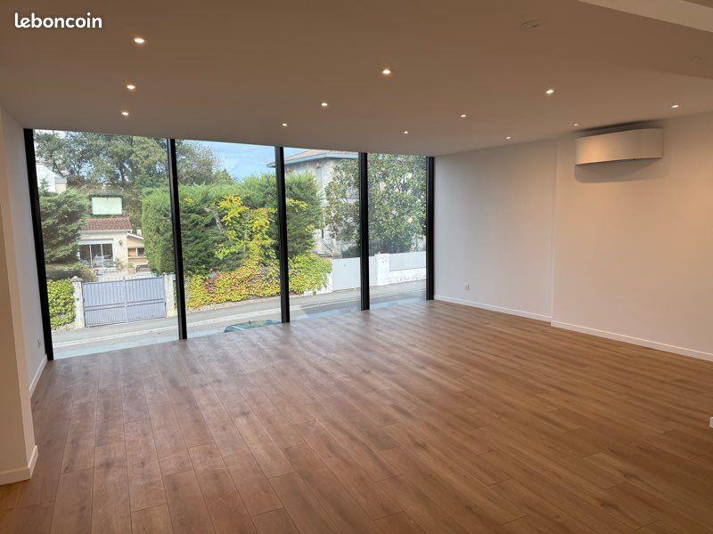 Appartement à louer, 80m², Bordeaux