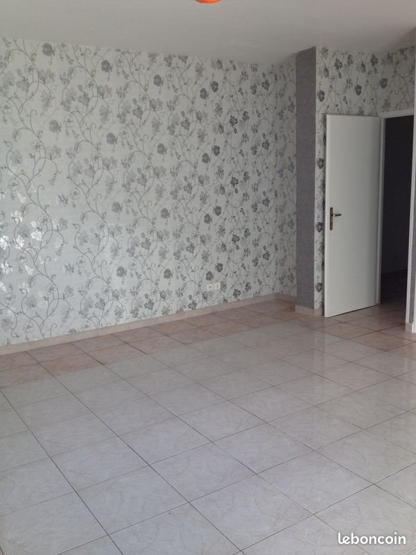 Appartement à louer, 53m², Saint-Claude
