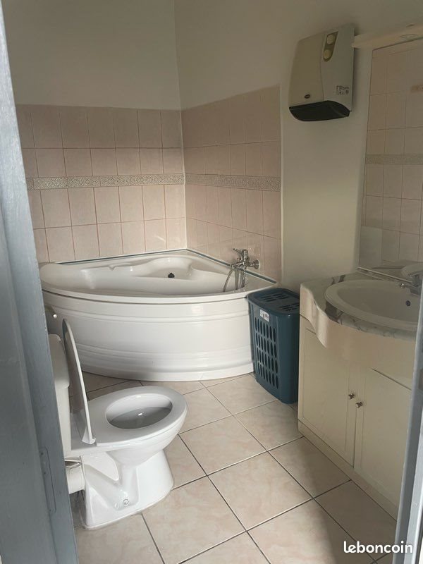 Appartement à louer, 35m², Saint-Ambroix