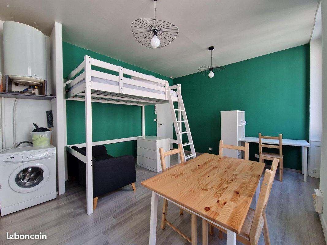 Appartement à louer, 27m², Saint-Etienne