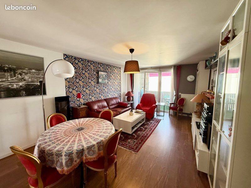 Appartement à louer, 70m², Lille