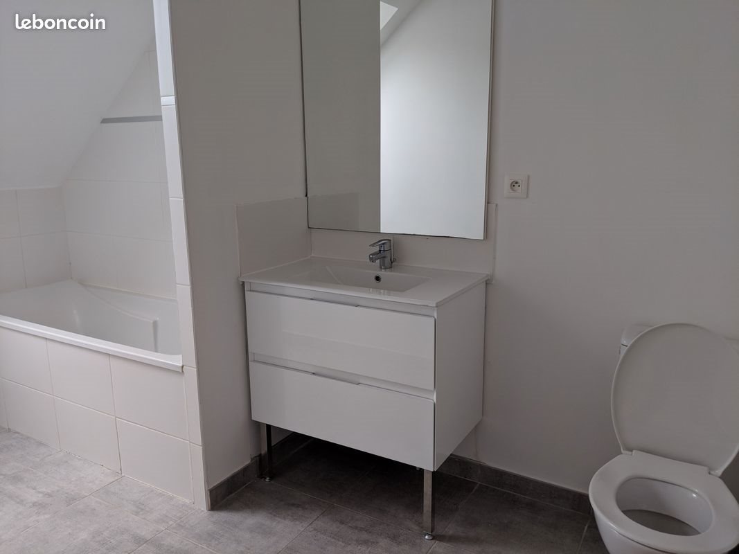 Maison à louer, 83m², Saint-Nicolas-de-la-Taille