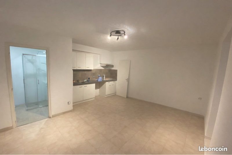 Appartement à louer, 21m², Bram