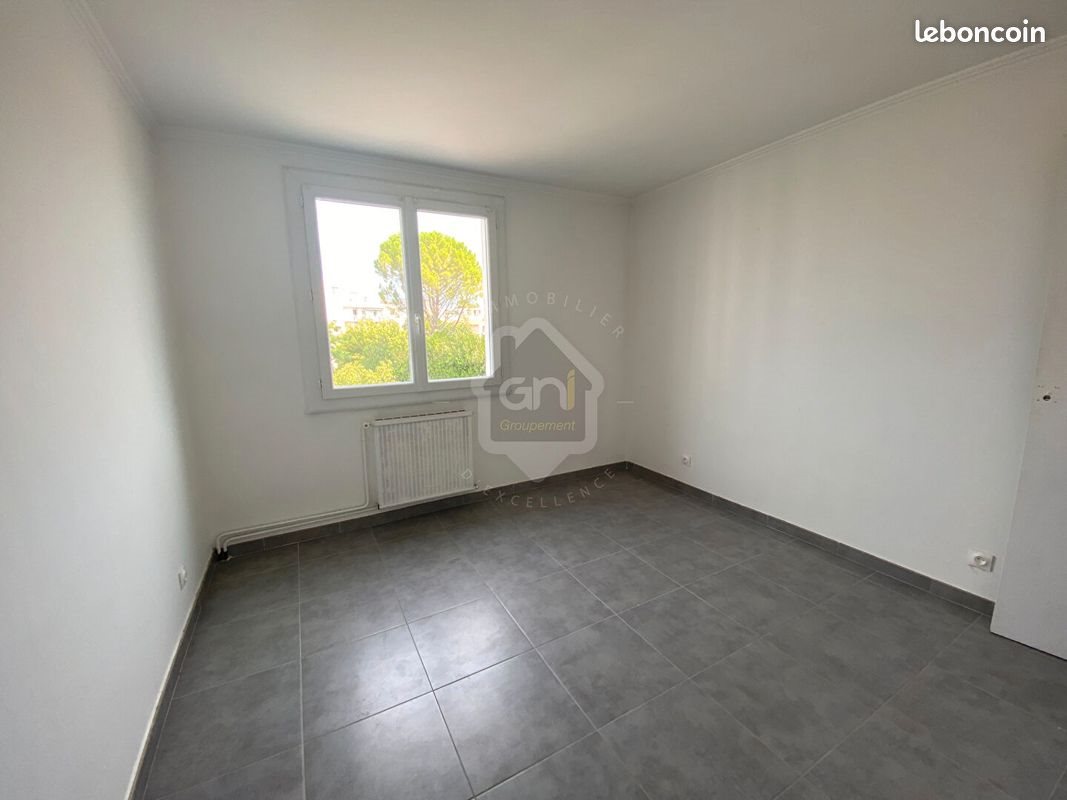 Appartement à louer, 51m², Nîmes
