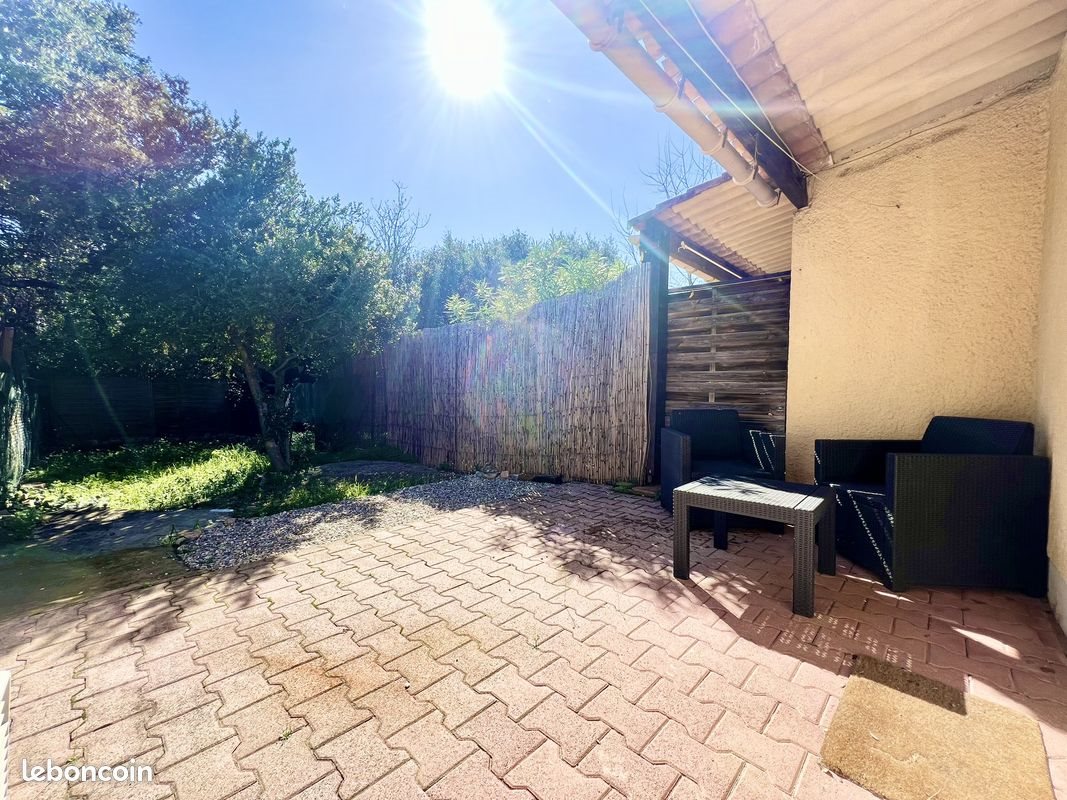 Appartement à louer, 27m², Nîmes