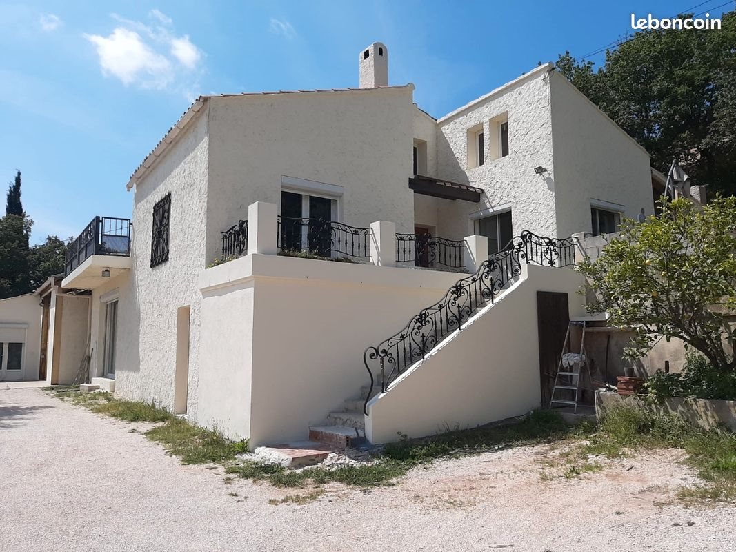 Maison à louer, 100m², Solliès-Ville