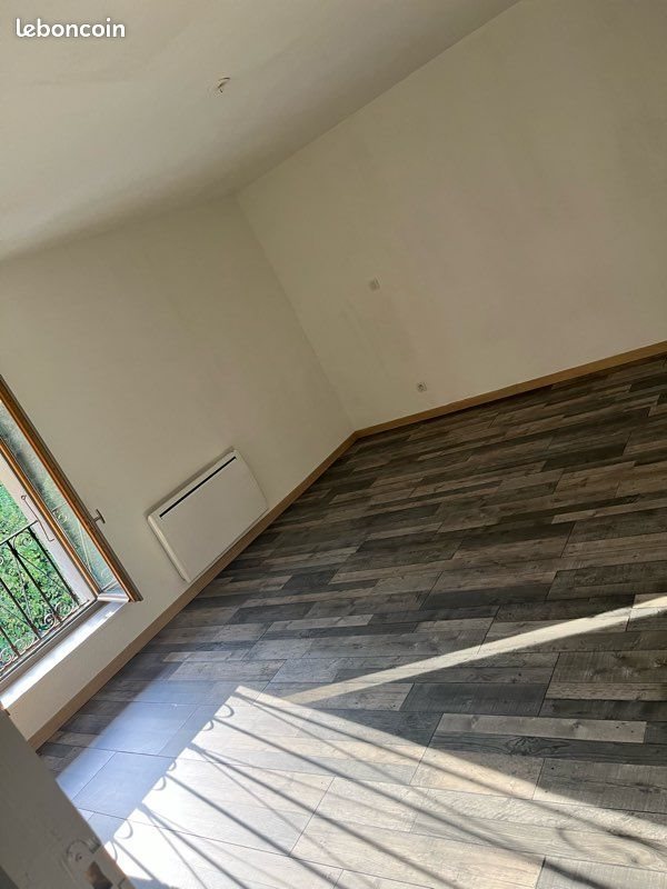 Appartement à louer, 75m², Vaux-lès-Saint-Claude