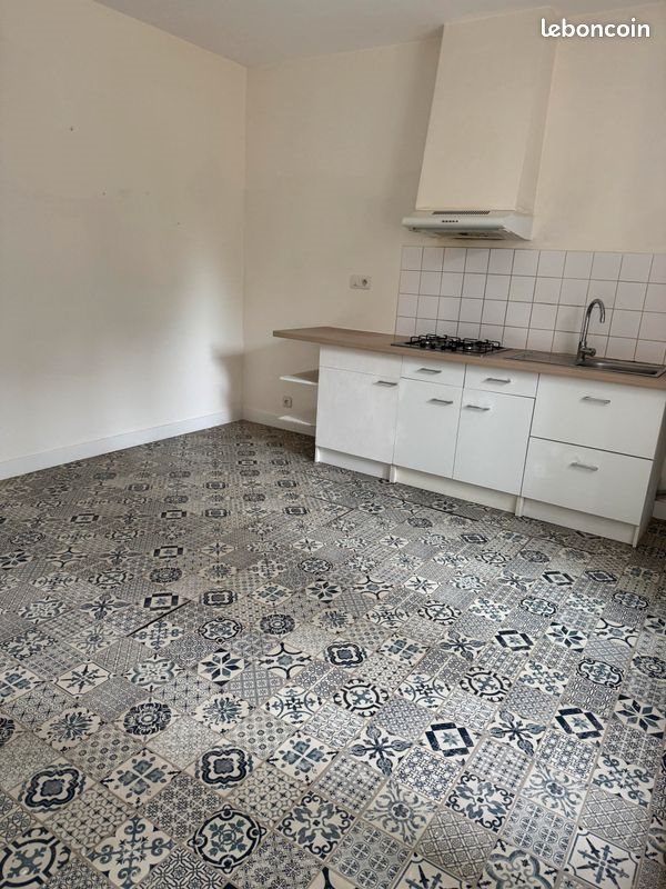 Maison à louer, 86m², Bardigues