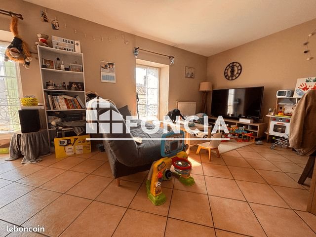 Appartement à vendre, 2m², Tonnay-Boutonne
