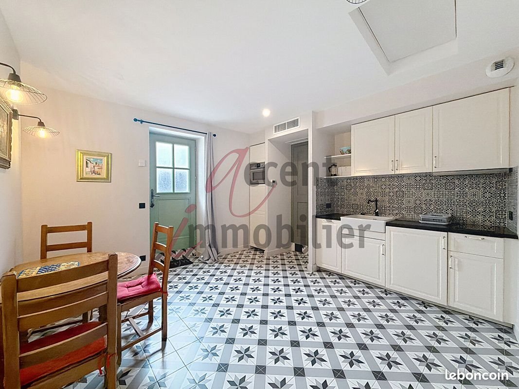 Appartement à louer, 30m², Eyragues