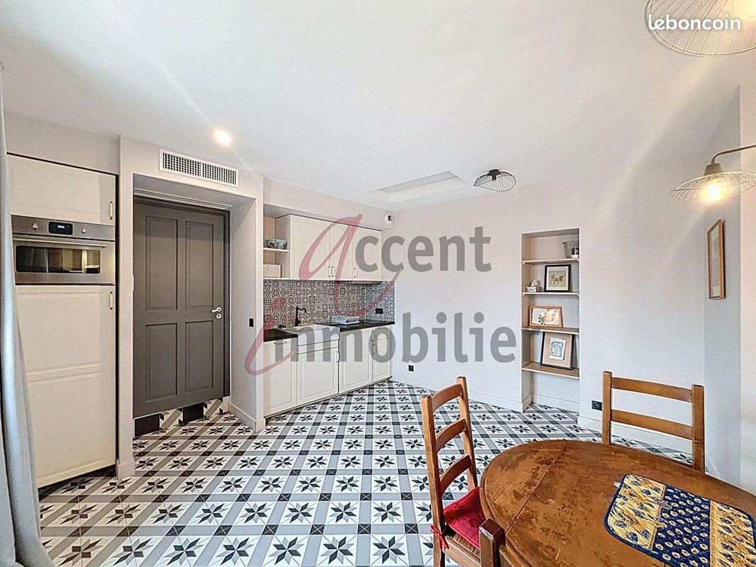 Appartement à louer, 30m², Eyragues