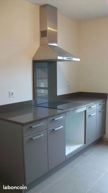 Maison à louer, 67m², Favières