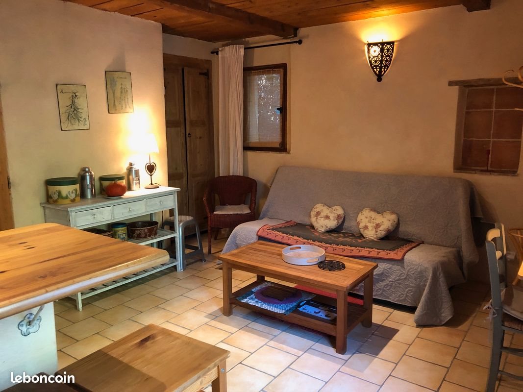 Appartement à louer, 20m², Lambesc