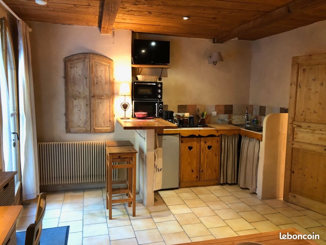 Appartement à louer, 20m², Lambesc