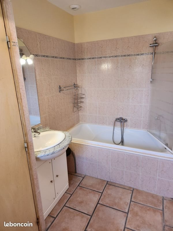 Appartement à louer, 43m², Rognac